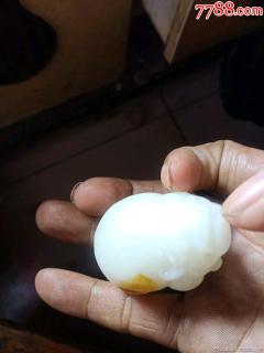 新疆和田玉籽料招财貔貅