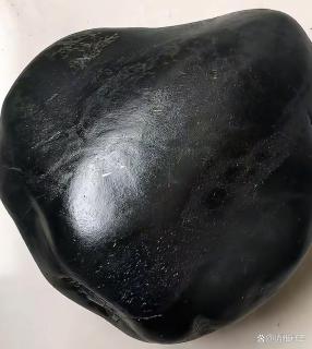详解和田玉黑色家族,三大色系,其中一种最难分辨