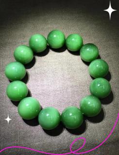 和田玉碧玉猫眼手串:颜色与品质的秘密