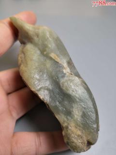 3598和田玉青玉旱籽戈壁料原石272克
